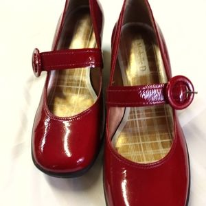 Michelle D Mary Jane shoes.